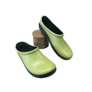 Premium Classic Solid Green Women’s Sz 10 Sloggers Clogs Waterproof Garden Shoes